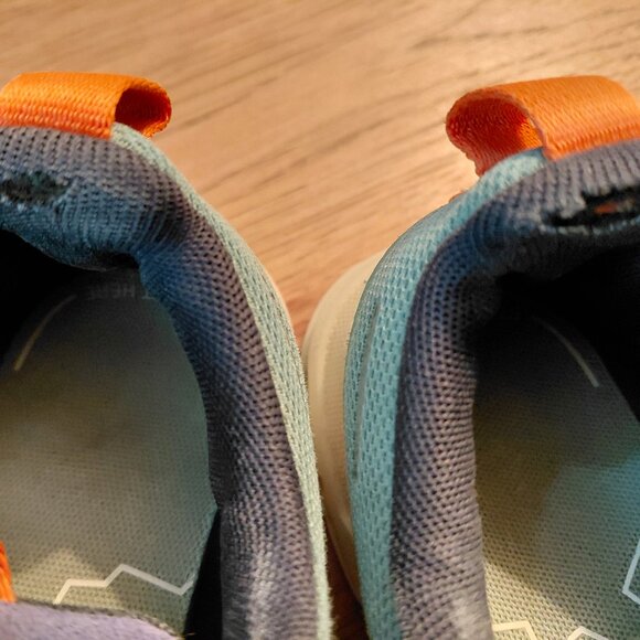 On Cloud Play Running Shoes Sneakers Kids Youth Size 1 - Picture 5 of 7